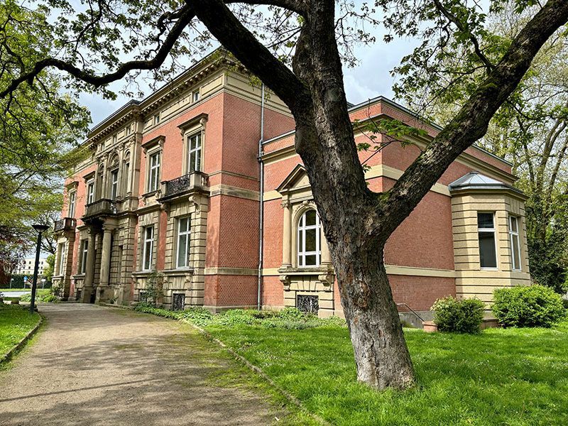 Foto Villa Post mit Weg